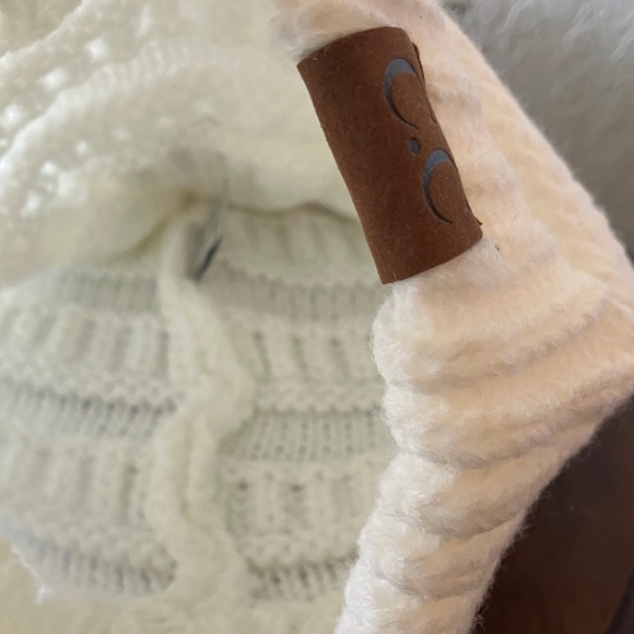 C.C: Cream Knit Beanie Stocking Hat- Tan Pom Pom- Adult - Picture 5 of 15